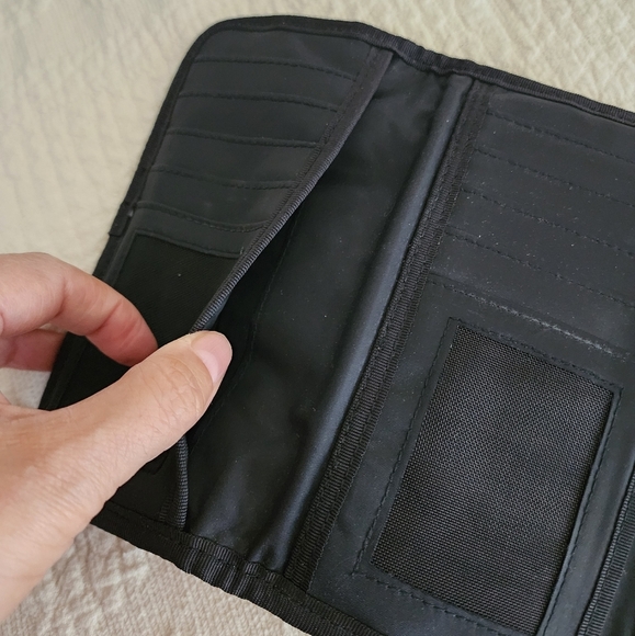 Mundi Floral Tapestry Wallet 80' Vintage Wallet - Picture 4 of 9